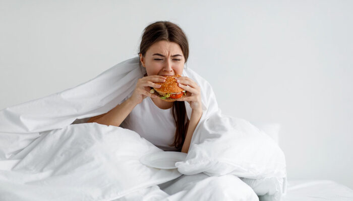 7 unhealthy habits that make mattresses dirty